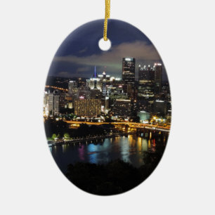 Pittsburgh-Skyline an der Dämmerung Keramikornament