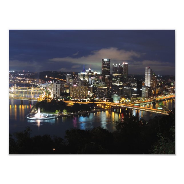 Pittsburgh Skyline bei Dusk Print Fotodruck (Vorne)