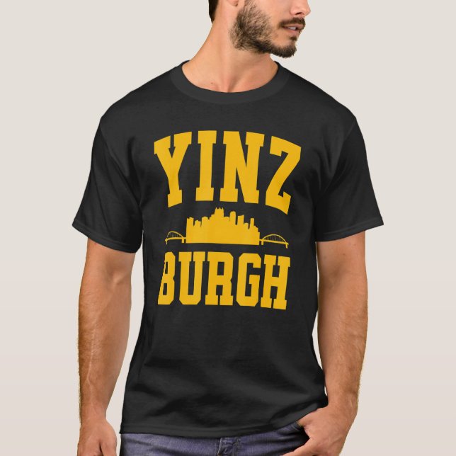 Pittsburgh Yinz Yinzer Steel City Skyline 412 Hom T-Shirt (Vorderseite)