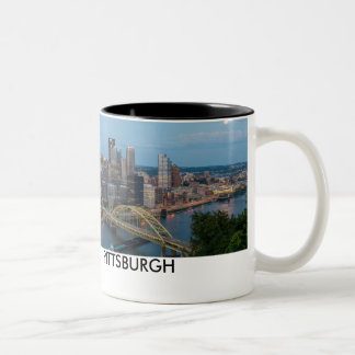 Pittsburghskyline-Kaffee-Tasse Zweifarbige Tasse