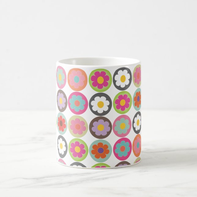 PixDezines groovy daisies/diy background color Kaffeetasse (Mittel)