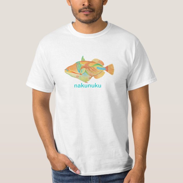PixDezines nakunuku hawaiianischer Fisch T-Shirt (Vorderseite)