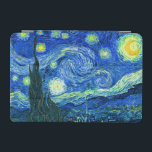 PixDezines Van Gogh Starry Night/St. Remy iPad Mini Hülle<br><div class="desc">Van Goghs berühmtes Gemälde "The Starry Night". In den 1880er Jahren, als er während seines bleibe am Asyl von Saint Remy bemalt wurde, stellte van Gogh die sanften Hügel und Zypressen dar, die er aus seinem Fenster sah. Digitale Verstärkung durch PixDezines. Copyright © 2008-2016 PixDezines.com™ und PixDezines™ auf zazzle.com. Alle...</div>