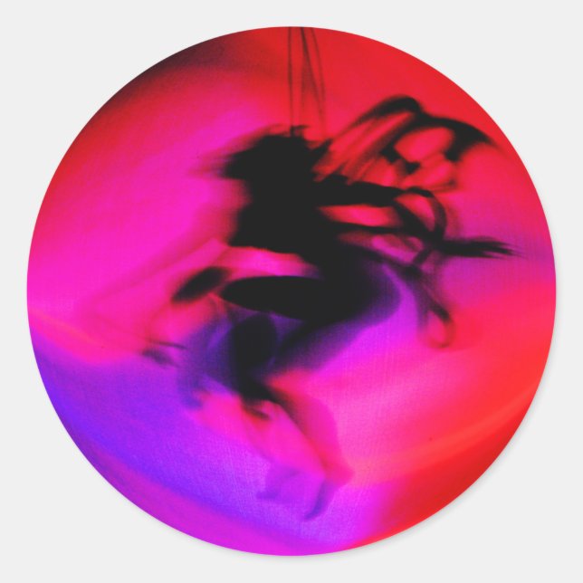 Pixie Dancing in Rosa Runder Aufkleber (Vorderseite)