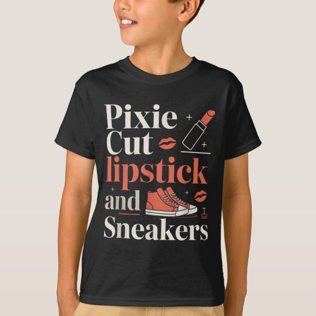 Pixie-Schnitt Lippenstift und Sneaker Kurzhaarfris T-Shirt (Vorderseite)