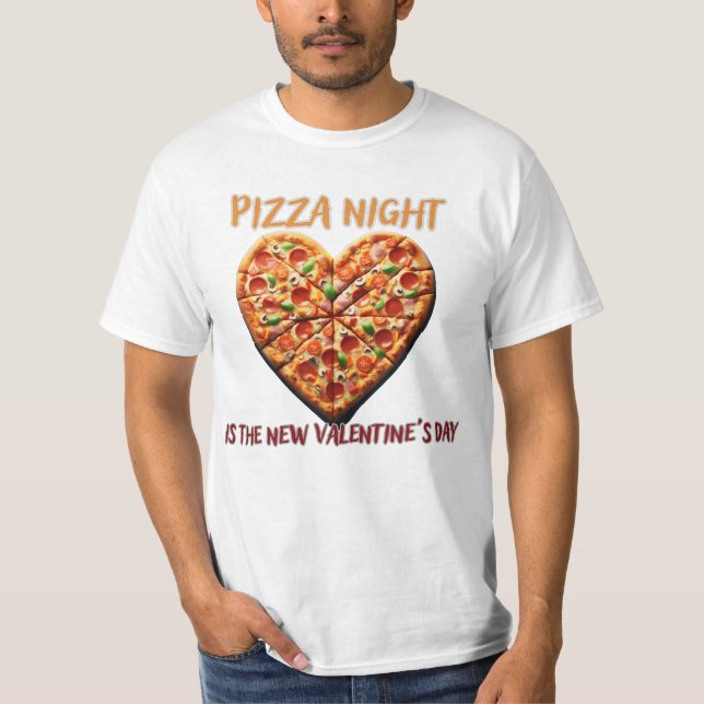 Pizza Night Liebe: Ein trendiges T-Shirt zum Feier (Vorderseite)