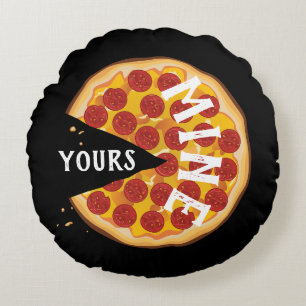 Pizza Pizza Pepperoni, niedlich schwarz Rundes Kissen