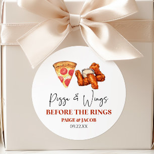 Pizza und Wings vor dem Probedinner der Wings Runder Aufkleber