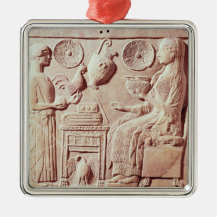 Plakette der anbietengeschenke einer Frau zu Ornament Aus Metall