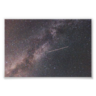 Plane crossing the Milky Way (2024) Fotodruck