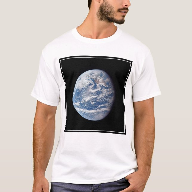 Planet Erde von der Apollo 11 Crew genommen. T-Shirt (Vorderseite)