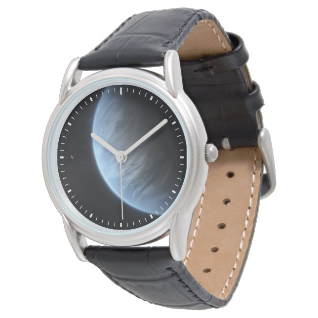 Planet K2-18b, Host Star und Begleitplanet. Armbanduhr (Schrägansicht)