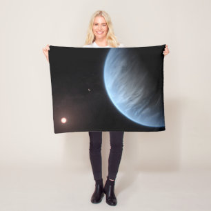 Planet K2-18b, Host Star und Begleitplanet. Fleecedecke