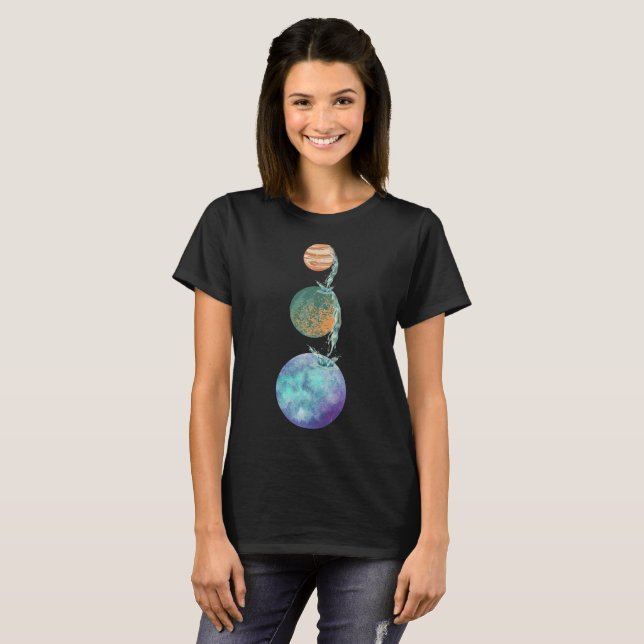 Planeten der Schöpfung mit Wasserkaskaden, die fal T-Shirt (Vorne ganz)