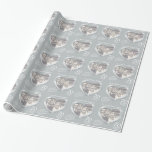 Platinhochzeitsjahrestags-Fotoehemannverpackung Geschenkpapier<br><div class="desc">Hochzeitstag-Packpapier in den hellgrauen Tönen des Platins. Personifizieren Sie dieses Jahrestagspapier mit Ihrem eigenen Foto- und Jahrestagsjahr. Liest z.Z. zu meinen fabelhafte Ehemann glückliche prachtvollen Jahren des Platin-Jahrestages 70. Schöner flüssiger Platineffekt in einer Herzform druckte Grafiken 70. Platin-Hochzeits-Jahrestagsverpackungspapierideal, um ein spezielles Geschenk für Ihren Ehemann für Ihren 70. Jahrestag oben...</div>