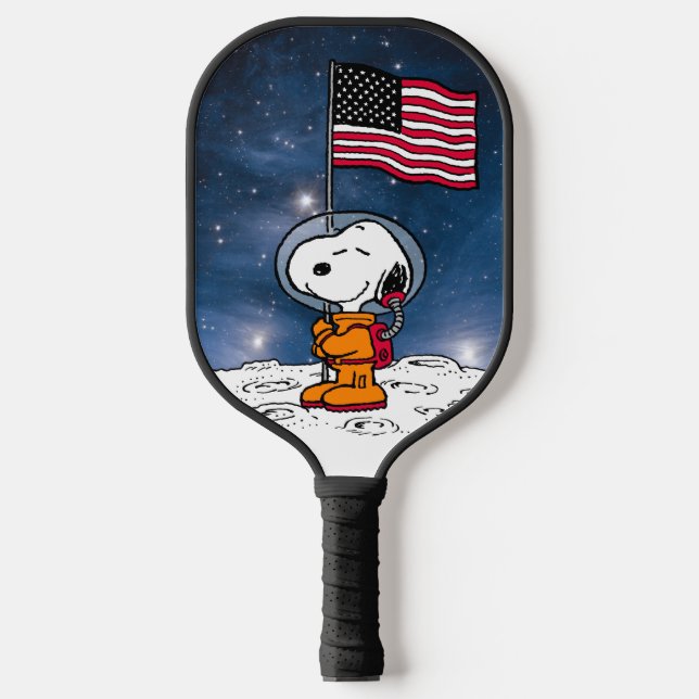 PLATZ | Snoopy mit Flaggenastronaut Pickleball Schläger (Vorderseite)