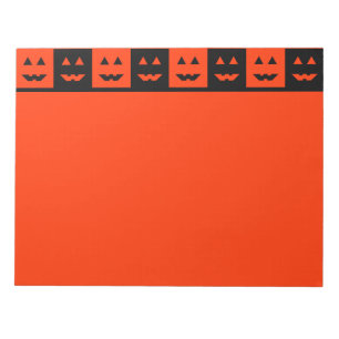 Platzierung von Halloween-Kürbiskröten Notizblock