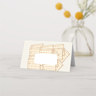 Platzkarten mit Wein und Matzah