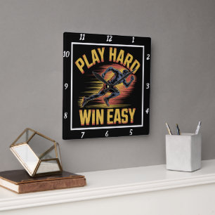 Play Hard Win Easy Runner Quadratische Wanduhr