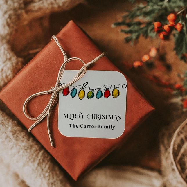 Playful Colorful Christmas String Lights Sketch Quadratischer Aufkleber (Make wrapping easy this year with personalized gift tag stickers featuring a playful line of colorfu)