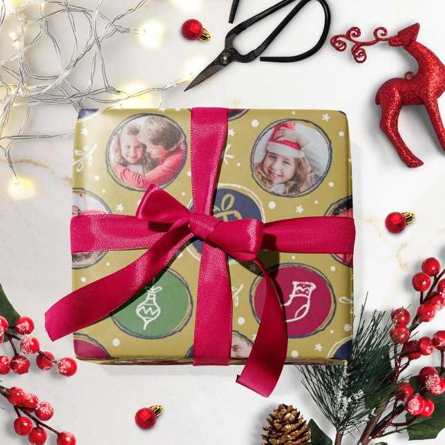 Playful Family Foto Collage Weihnachten Gold Geschenkpapier (Von Creator hochgeladen)
