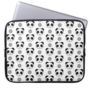 Playful Kawaii Panda Mandala Laptopschutzhülle