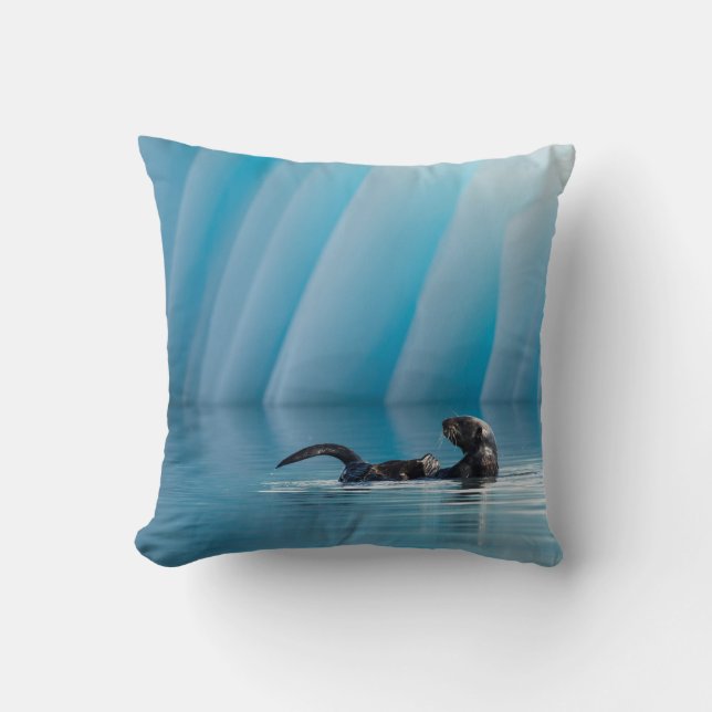 Playful Sea Otter Kissen (Vorderseite)