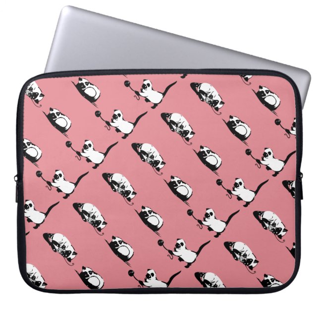 Playful Siamese Kitten Laptop Case (Vorderseite)