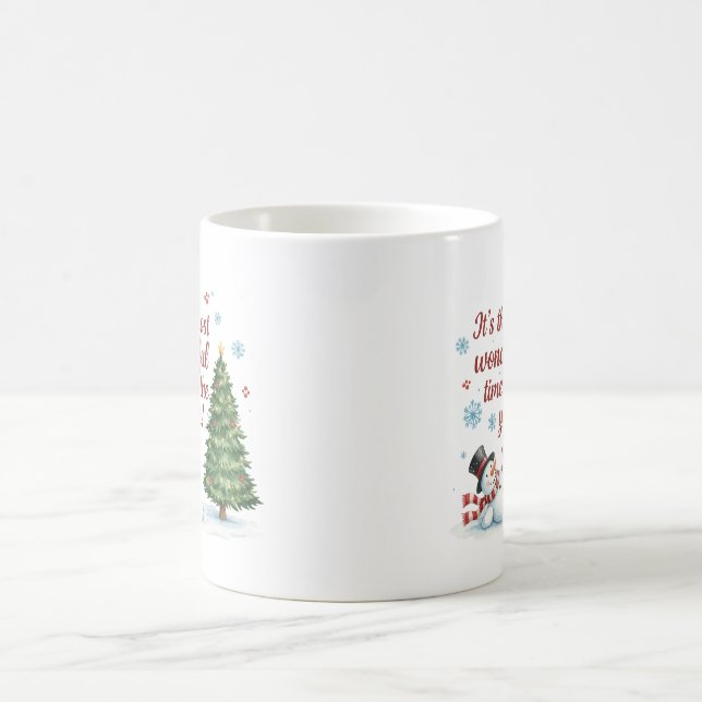 Playful Snowman and Pine Tree Merry Christmas  Kaffeetasse (Mittel)