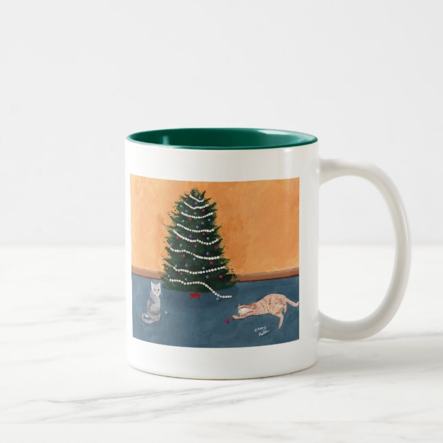 Playful Weihnachtskatzen durch die Baum Tasse (Rechts)