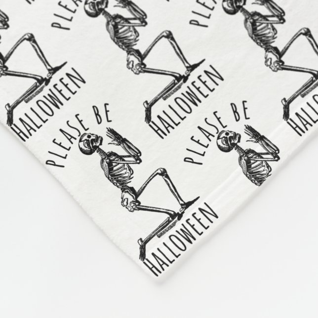 Please Be Halloween Spooky Season Skeleton Bones Fleecedecke (Ecke)