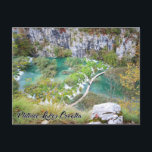 Plitvice Seen, Kroatien - Nationalpark Postcard Postkarte<br><div class="desc">Liebe aus Plitvicer Seen,  Kroatien! Gut zu wissen: Die Plitvicer Seen sind der älteste und größte Nationalpark der Republik Kroatien. 1979 wurde der Nationalpark der Plitvicer Seen auf der Liste des UNESCO-Weltkulturerbes aufgenommen,  dank seiner außergewöhnlichen und malerischen Reihe von Tuffseen,  Höhlen,  die durch Wasserfälle miteinander verbunden sind.</div>