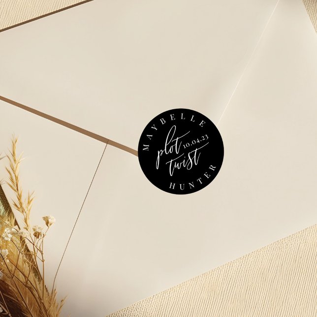 Plot Drehung Black Modern Calligraphy Save the Dat Runder Aufkleber (Plot Twist Black Modern Calligraphy Save The Date Classic Round Sticker)