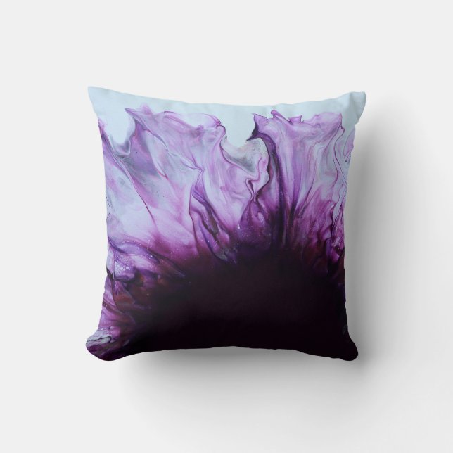 Plum Gorgeous Throw Pillow Kissen (Vorderseite)