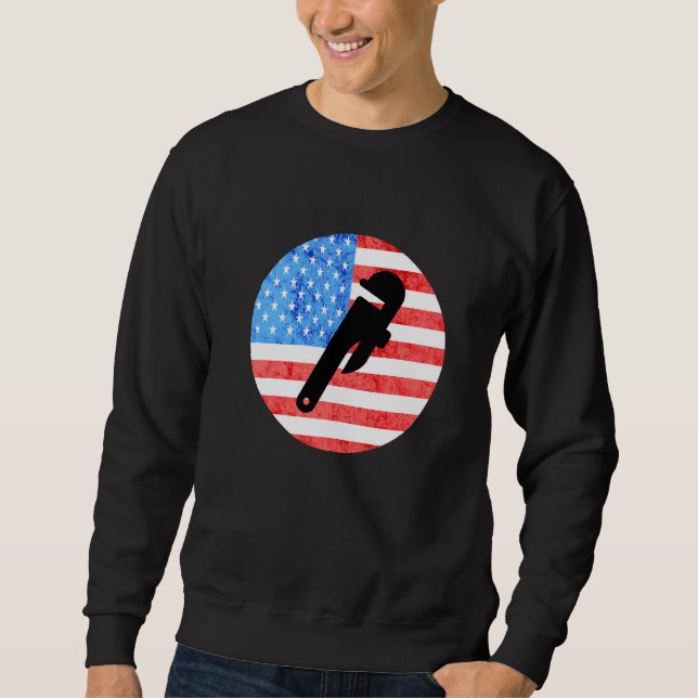 Plumber Pipe Wrenches Pipefitter American Flag Plu Sweatshirt (Vorderseite)