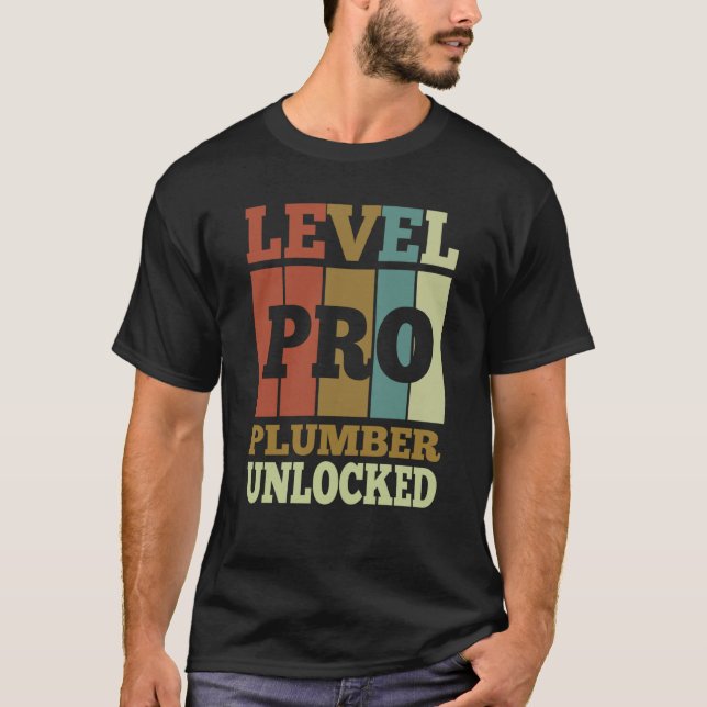 Plumber Pro Unlocked Vintage Style Unique T-Shirt (Vorderseite)