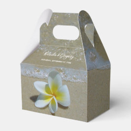 Plumeria Frangipani auf Sand Wedding Geschenkschachtel