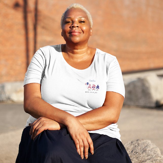 Plus Größe, Name Niedliche Gnome, Comfy White T -  Große Größe T-Shirt (Von Creator hochgeladen)