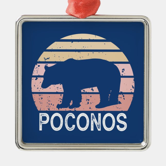 Poconos Retro Bär Ornament Aus Metall (Vorne)
