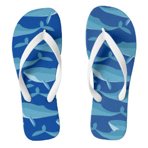 Pod of Whales Schwimmen Dunkelblau Personalisiert Flip Flops