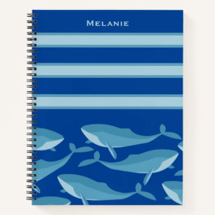 Pod of Whales Schwimmen Dunkelblau Personalisiert Notizbuch