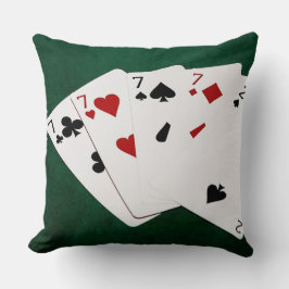 Poker Hände - vier von einer Art - sieben und zwei Kissen