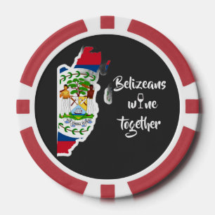 Pokerspiel-Chips 'Belizeaner trinken Wein zusammen Pokerchips