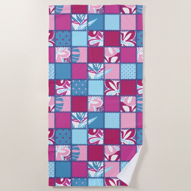 Pokii Hawaiian Floral and Dot Patchwork Pink Strandtuch (Vorderseite)