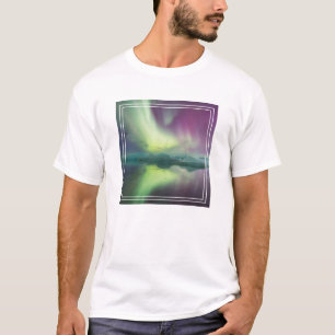 Polarlichter in der Lagune Jökulsárlón, Island T-Shirt