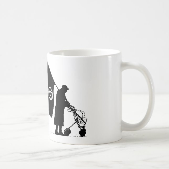 Police & Granny Tasse (Rechts)