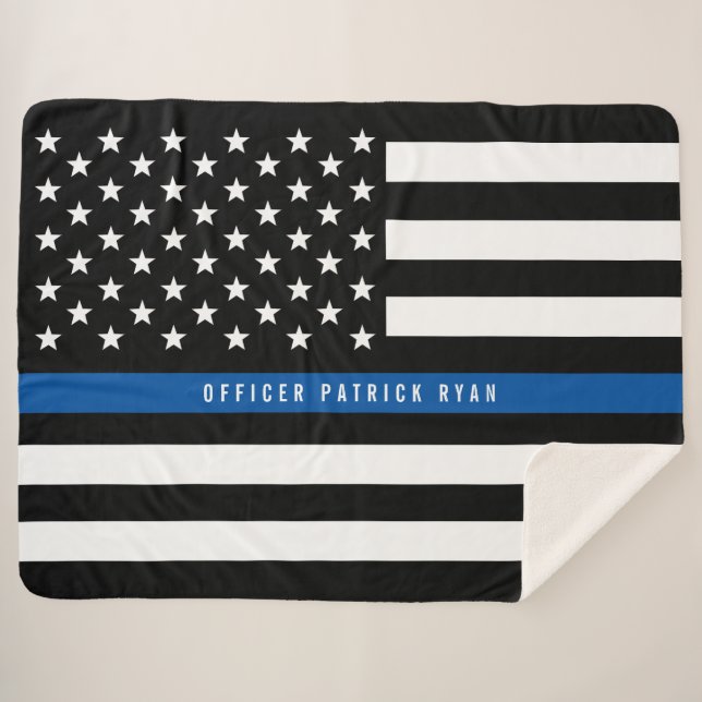 Police Thin Blue Line American Flag Monogram Large Sherpadecke (Vorderseite (Horizontal))