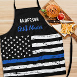 Police Thin Blue Line Grill Master GRILLEN Schürze<br><div class="desc">Thin Blue Line Police Schürze - USA Fahne Design in Police Flag Farben, Not Design . Diese personalisierte polizeiliche Schürze eignet sich perfekt zum Geburtstag, Weihnachten, polizeilichen Ruhestandsgeschenken oder Vatertag für Ihren Polizeibeamten. Perfekt für alle Polizeibeamten, Strafverfolgungsbeamten, Polizeifamilien und Anhänger. Personalisieren mit Namen. COPYRIGHT © 2020 Judy Burrows, Black Dog...</div>