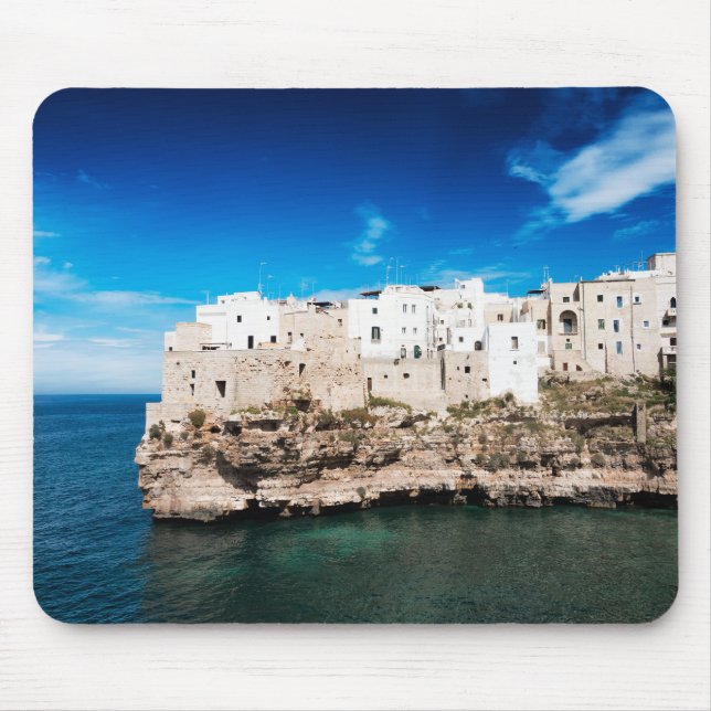 Polignano, das eine Stute auf einer Klippe in Mousepad (Vorne)