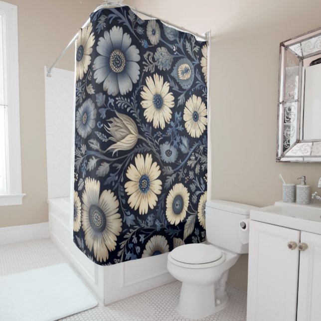 Polisierte florale Metamorphose |Indigo Watercolor Duschvorhang (Beispiel)